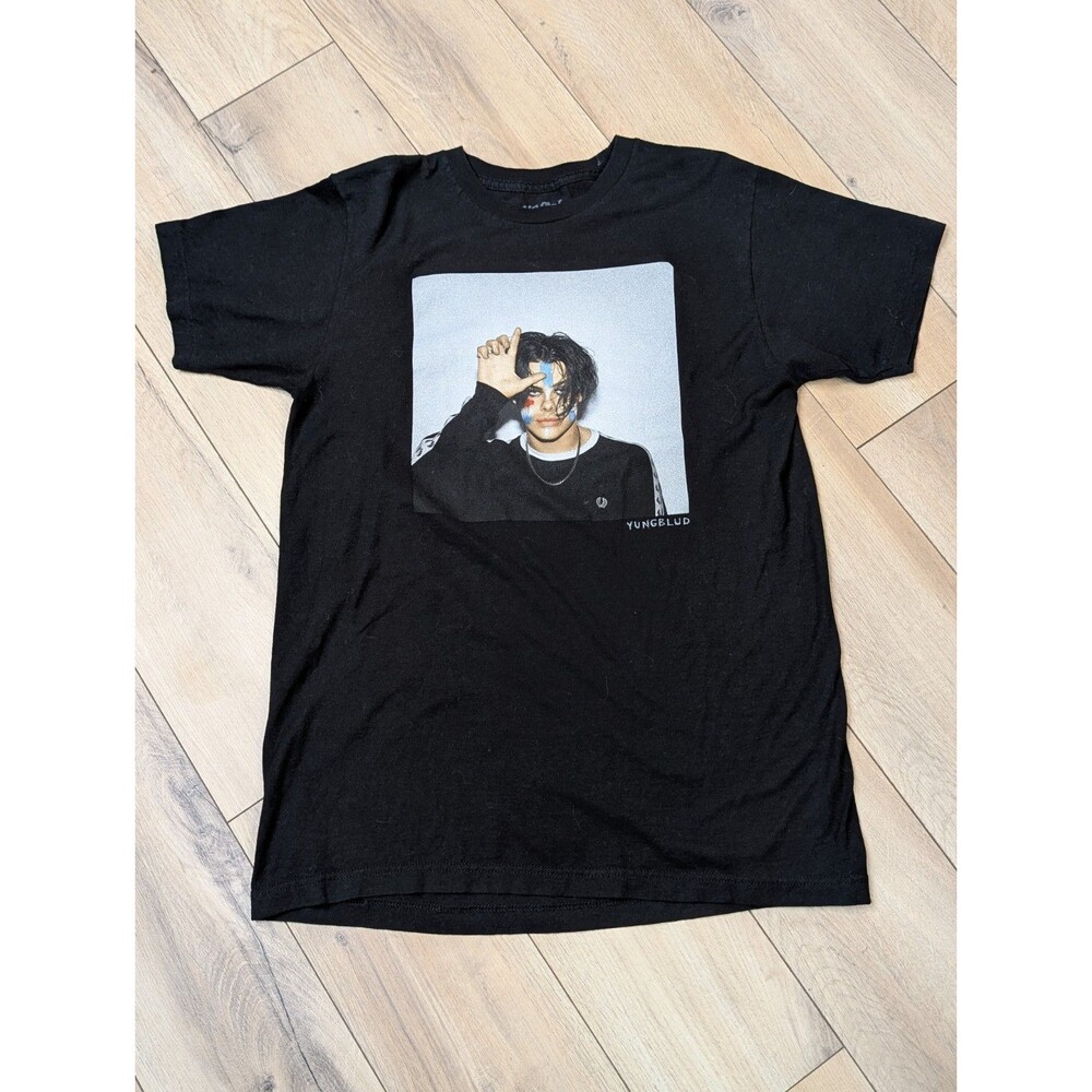 Yungblud - Black Shirt - M